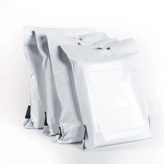 Foliopaki kurierskie z rączką 400 x 500 mm + 70 mm rączka RC091 50szt PAKIET białe